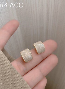 韩版设计感滴釉白色耳环女气质几何形耳钉耳饰品2024新款