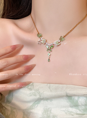 幻彩蓝小蝴蝶手编绳项链女海水蓝夏天配饰2024新款爆款冷清系饰品