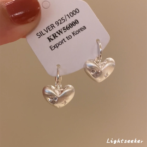 拉丝磨砂爱心星芒耳环2026新款爆款轻奢高级感耳钉女小众独特耳扣