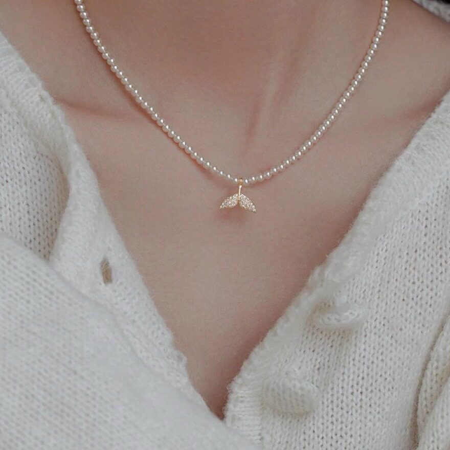 鱼尾吊坠项链短款高级感小众轻奢女新款网红爆款甜美项链饰锁骨链