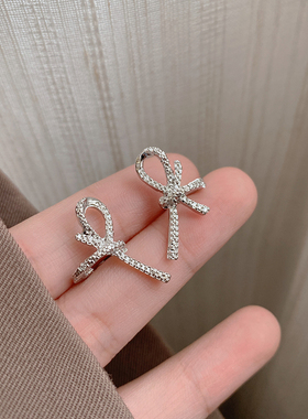 女士银色满钻蝴蝶结耳环小众设计感高级轻奢圆脸银针耳钉2022新款