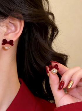 复古红色丝绒蝴蝶结珍珠耳钉轻奢高级感小众双面耳环新年百搭耳饰