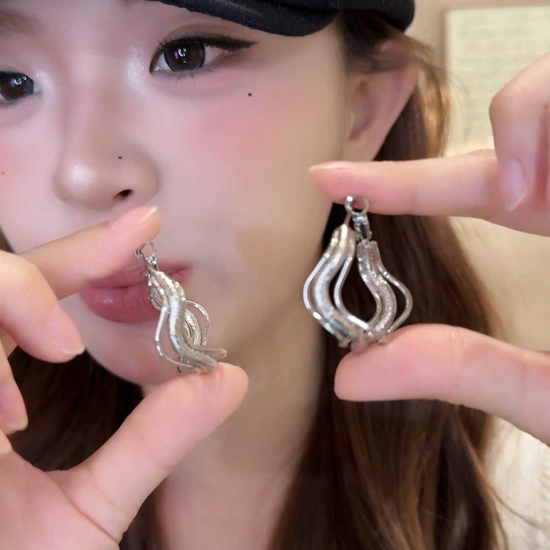 银色三层不规则波浪耳圈2025新款独特设计感耳环耳钉潮流时尚耳饰