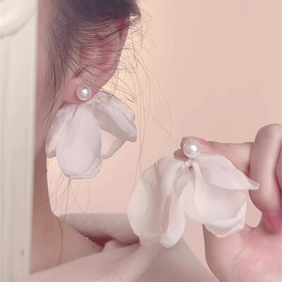 森系超仙雪纺花朵耳环度假风甜美高级感耳钉温柔法式网纱花瓣耳饰
