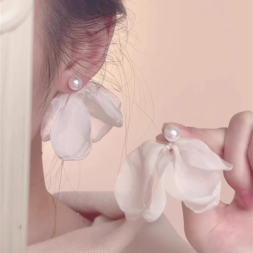 森系超仙雪纺花朵耳环度假风甜美高级感耳钉温柔法式网纱花瓣耳饰