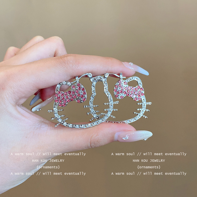 可爱少女HelloKitty锆石耳环女2025新款方圆脸耳钉独特KT猫耳饰