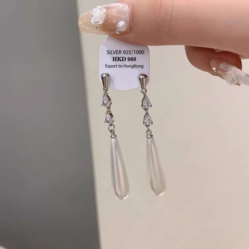 清冷破碎感轻奢复古法式高级气质水滴仿珍珠耳环名媛千金宴会耳饰