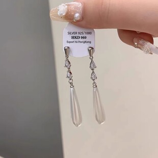 清冷破碎感轻奢复古法式 高级气质水滴仿珍珠耳环名媛千金宴会耳饰
