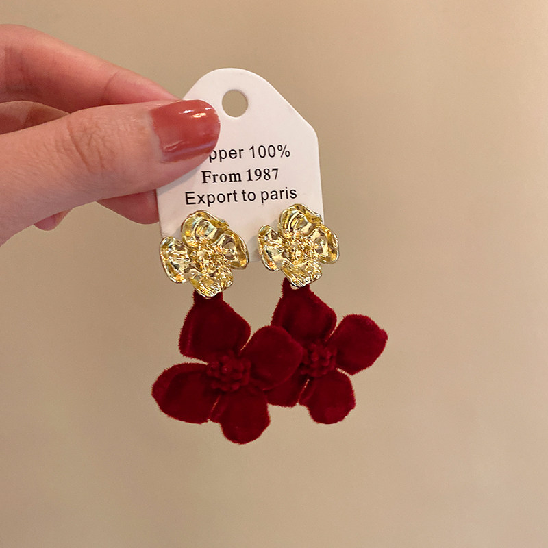 安可拉红金色花朵丝绒耳钉女复古港风小众高级感轻奢气质耳环耳饰