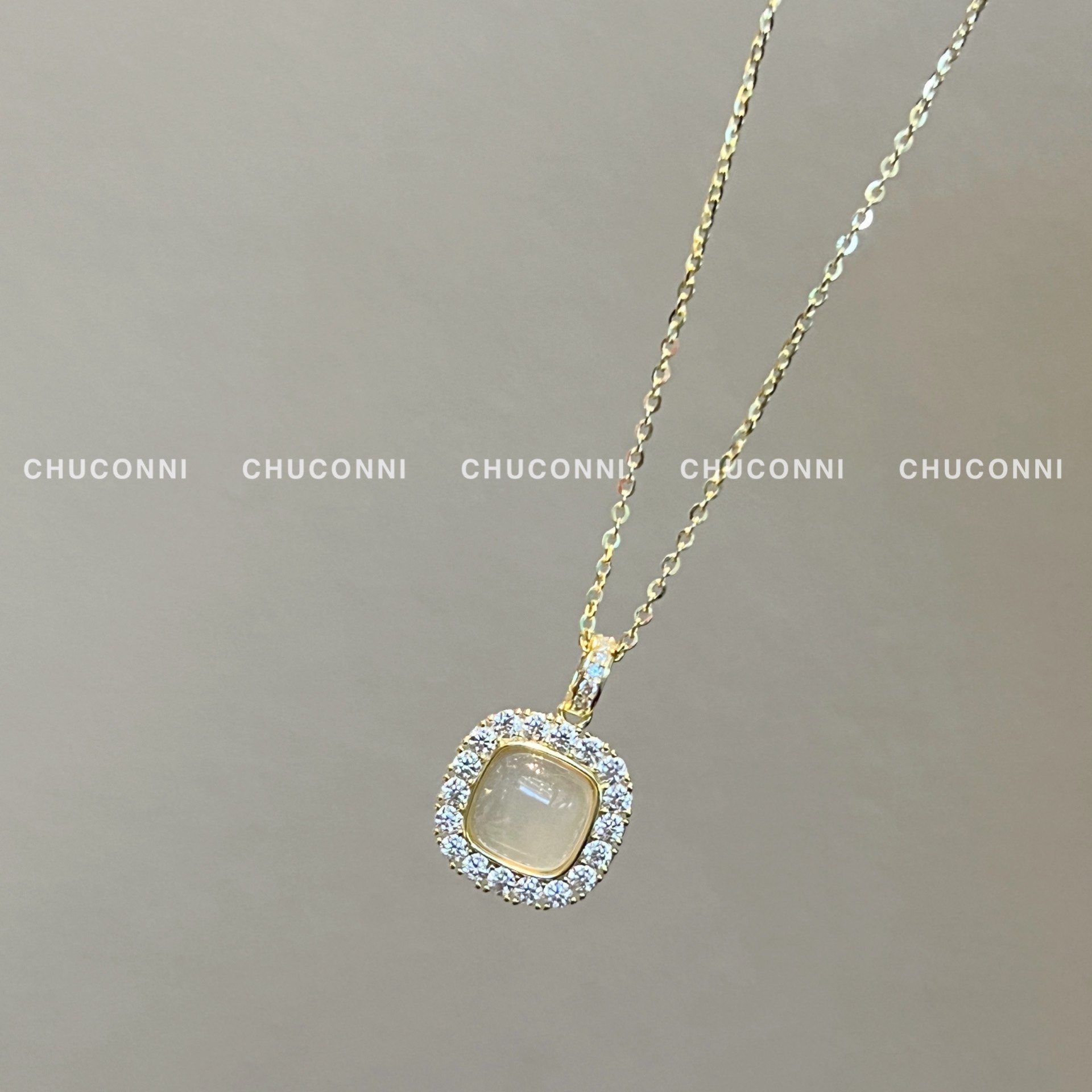 猫眼石方糖吊坠钛钢项链女设计感高级百搭镶钻锁骨链颈链简约配饰