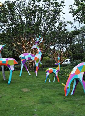 几何块面梅花鹿彩绘玻璃钢雕塑发光房地产园林景观摆件户外装饰品