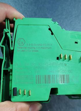 * 2878243  IB IL 24 DI 32/HD-NPN-PAC 2878340/DO 32