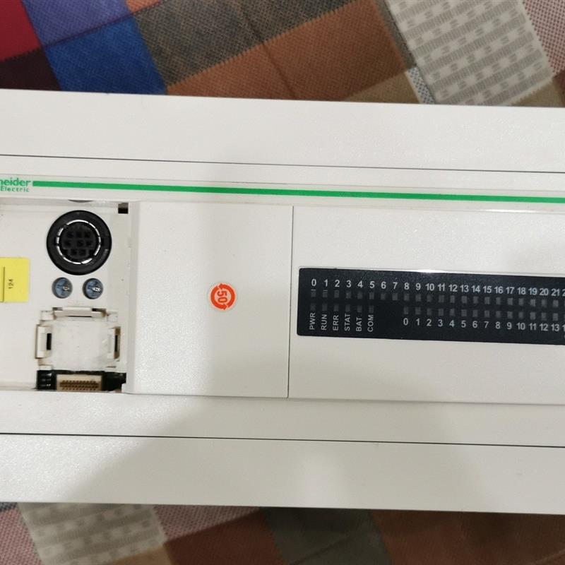 TWDLCAE40DRF TWDAMI2HT PLC模块