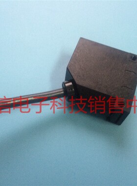 特价现货光电传感器E3S-LS10C4S 质保一年