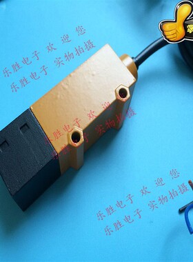 光电开关传感器 E3S-DS30B41 2M