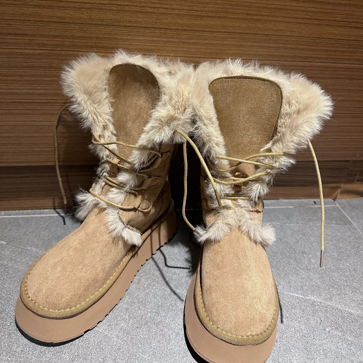 系带两穿雪地靴皮毛一体加厚