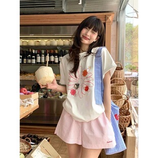 韩系甜美休闲运动服套装女夏季时尚白色小雏菊印花短袖短裤两件套
