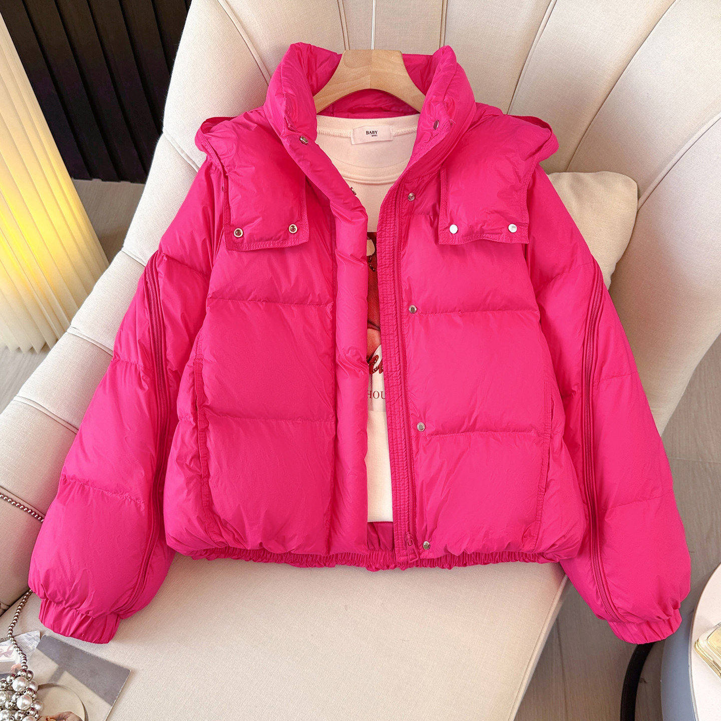 玫红色连帽白鸭绒面包羽绒服女短款小个子2025冬季新独特漂亮外套,女装/女士精品,羽绒服,淘宝优惠券,粉丝福利购,淘宝优惠卷
