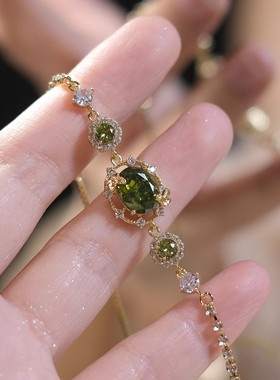 气质橄榄色锆石手链女小众设计百搭高级简约轻奢高级感绿色手串