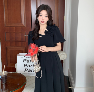 RM13689#大码胖妹妹法式茶歇蝴蝶结小黑裙女夏季新款设计感收腰显瘦连衣裙