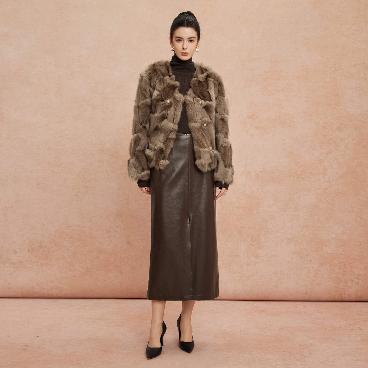 斯尔丽25冬季气质名媛小香轻奢狐狸毛女士甜美温柔时尚短皮草外套