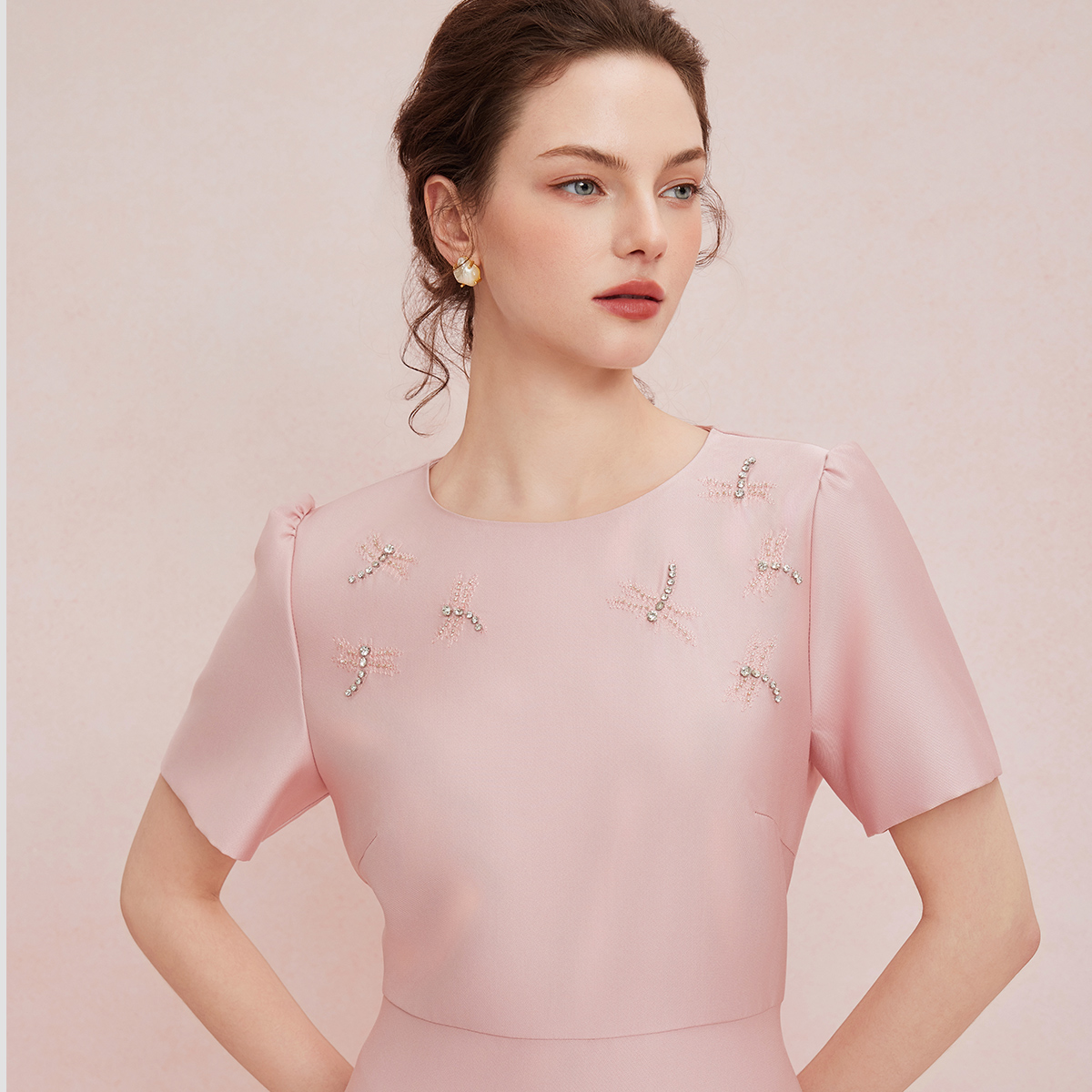 斯尔丽25新款刺绣钉珠收腰A摆宴会礼服精致奢华连衣裙