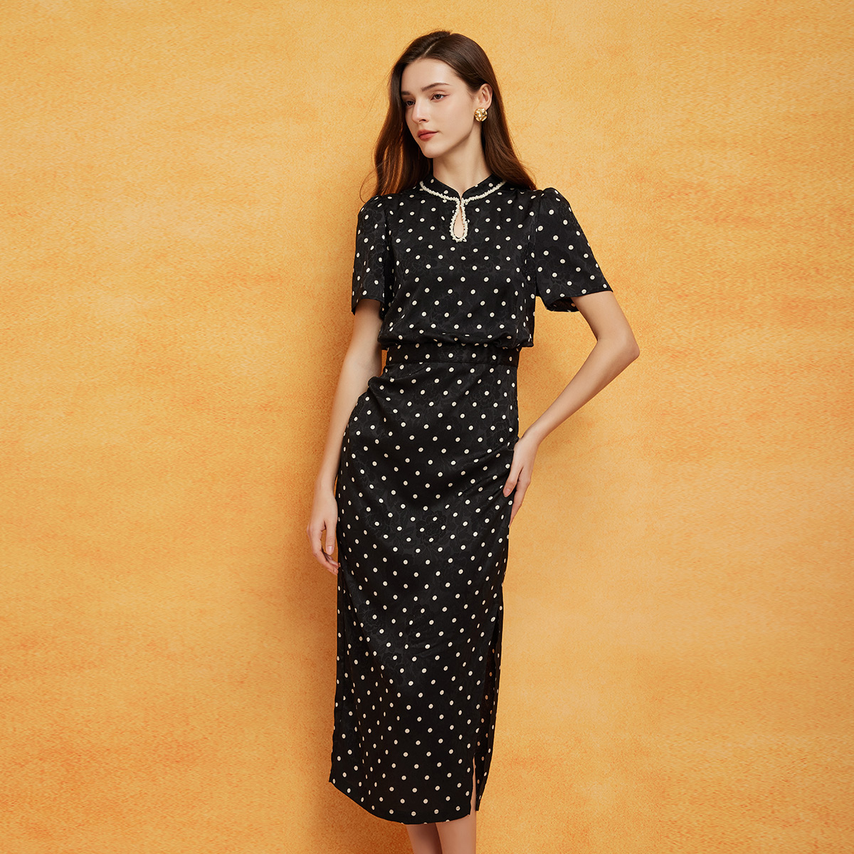 斯尔丽商务通勤直筒裙