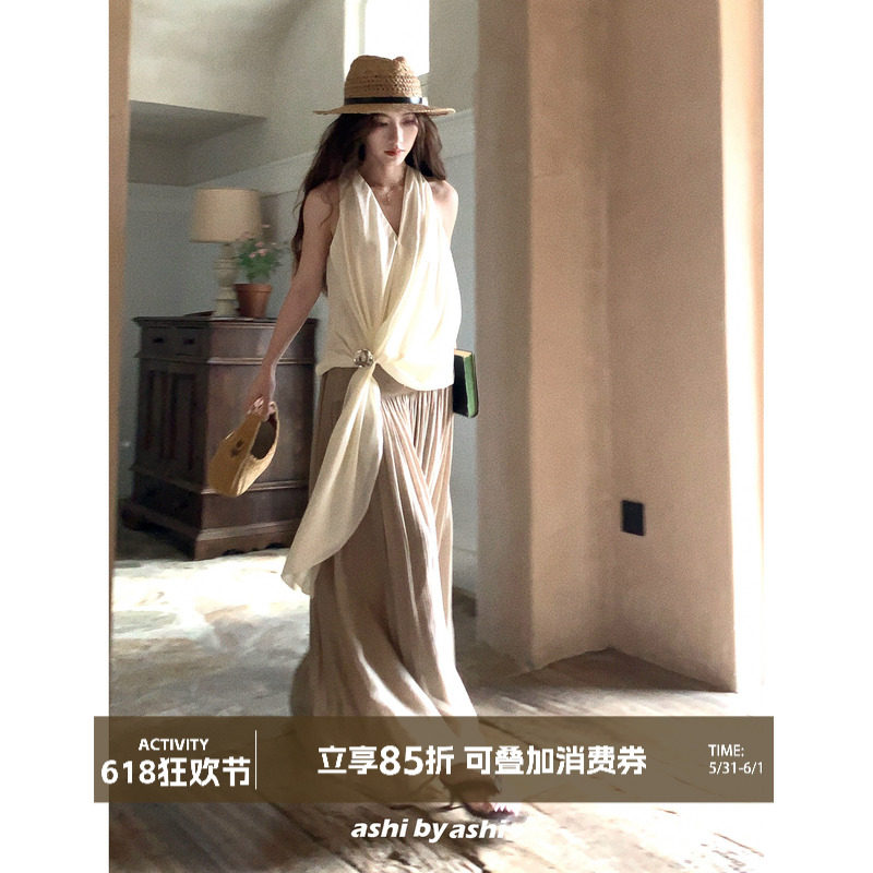 【05/31新品】大于诗集 都市line 竹纤维交叉V领无袖挂脖坎肩背心