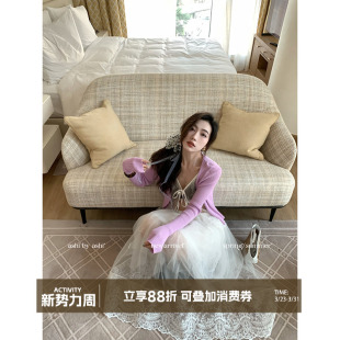 系带针织开衫 温柔V领修身 女拼接蕾丝上衣春 早春开场白 大于诗集