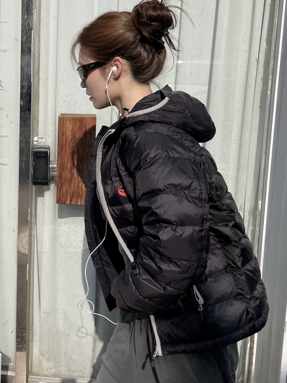 韩国teket2025冬季新款潮牌休闲轻薄排骨羽绒服保暖外套男女短款