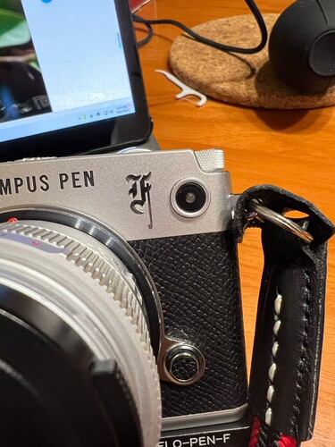 新款适用于奥林巴斯PEN F 标 OM1 logo相机金属贴标铭牌标志