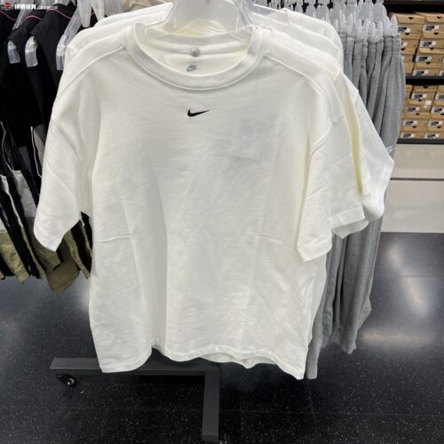 耐克休闲女子短袖正品
