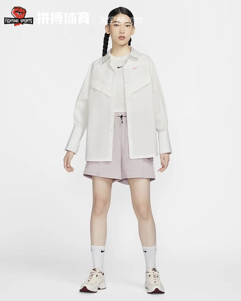 耐克女子叠搭外套运动宽松拼接翻领长袖衬衫梭织 HM4627-133