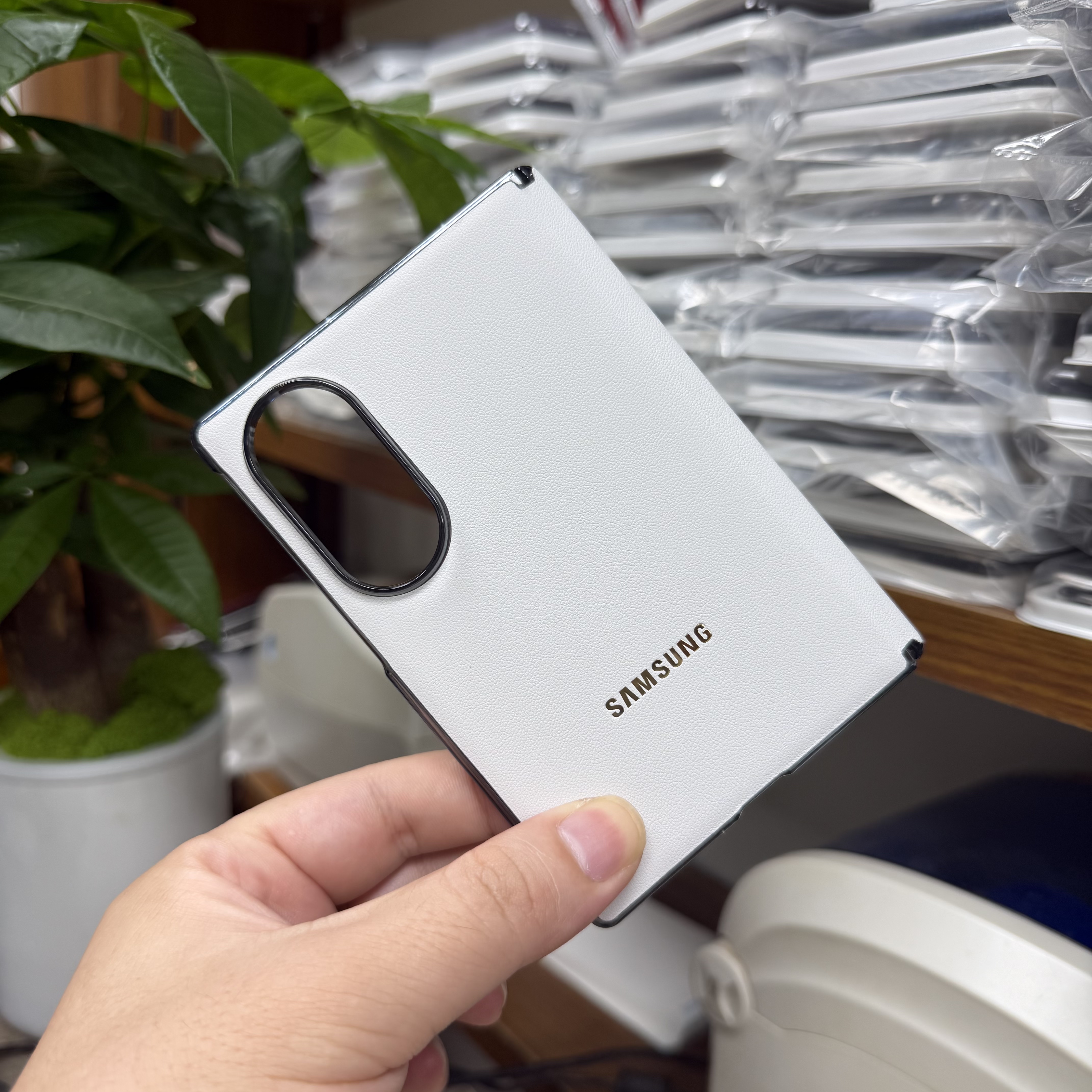三星GalaxyZFold8中轴磁吸手机壳