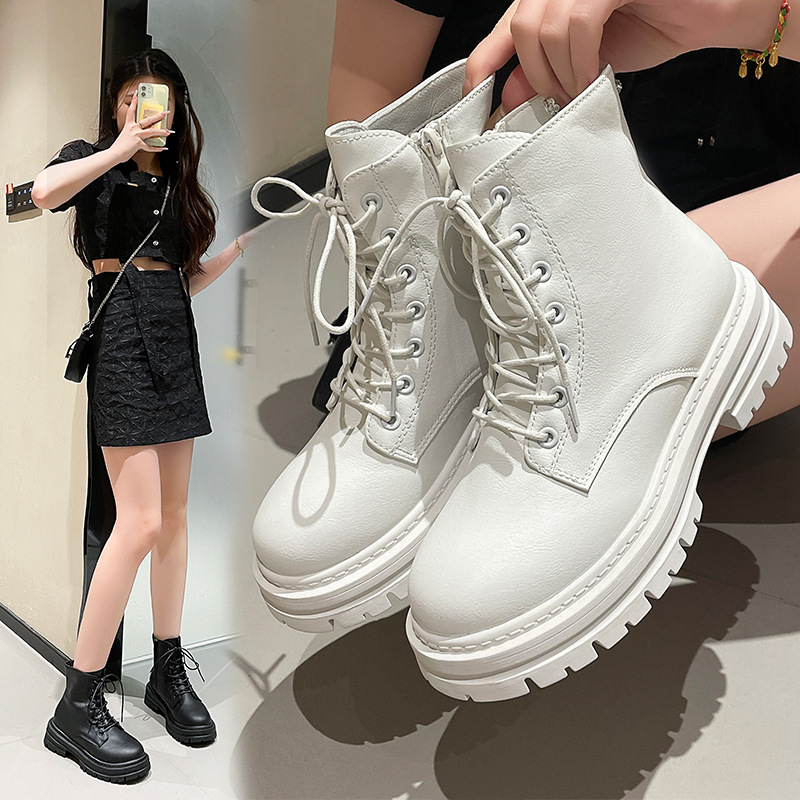 网红厚底马丁靴女潮ins2024秋冬新款英伦风短靴跨境大码短筒靴