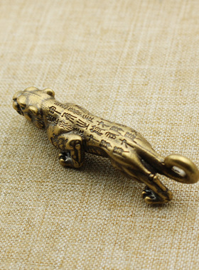 纯黄铜复古法手工匠作旧典藏国风艺术摆件刻字虎符茶宠文玩手把件