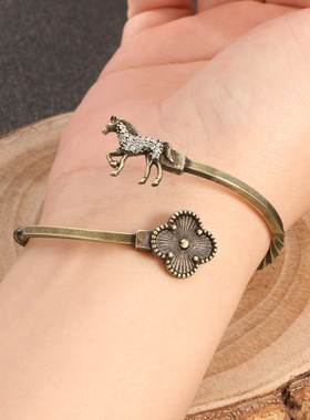 纯黄铜复古法手工匠作旧典藏艺术手镯幸运马小方镯扭纹镯子国风饰