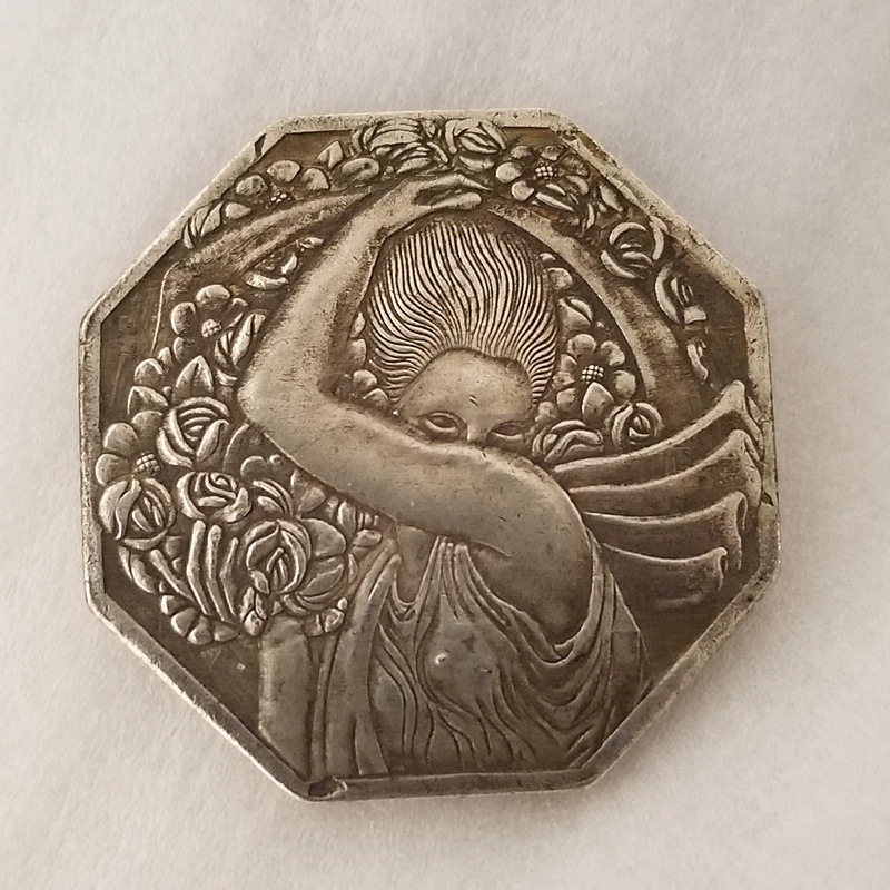 纯手工匠复古法作旧合金复刻道具工艺品法国八角形女王币黄铜镀银
