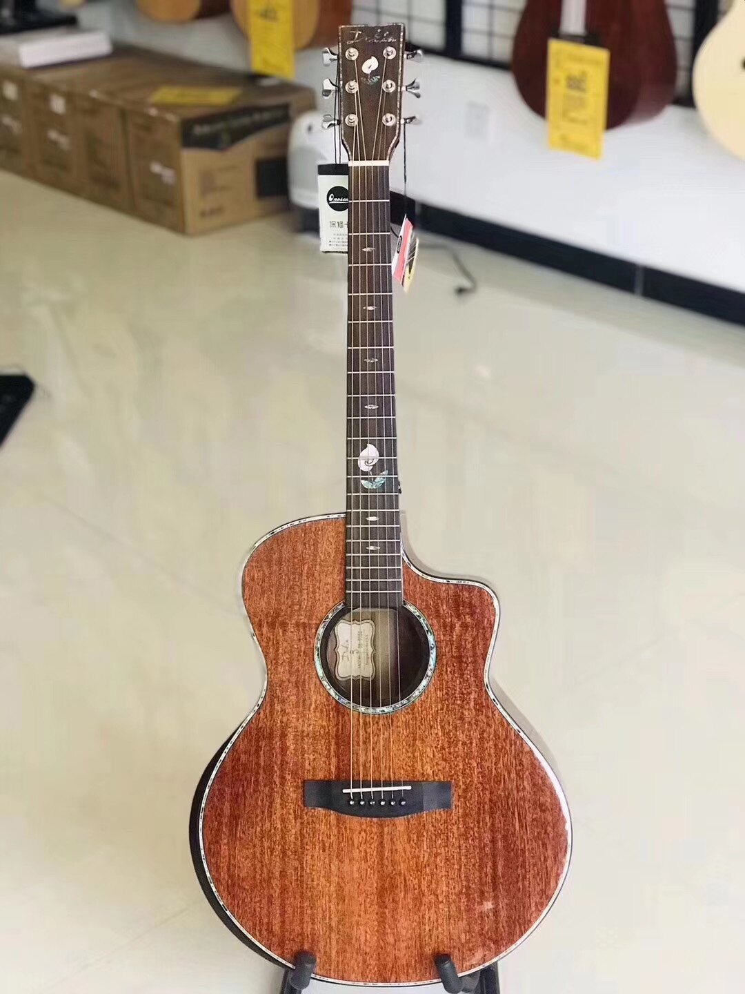朵肯吉他915 全桃花心全单靠手手工吉他亮光可加电箱