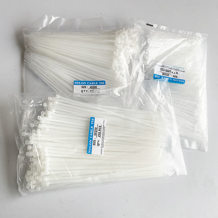 尼龙8*3*4100自锁式固定卡扣扎带