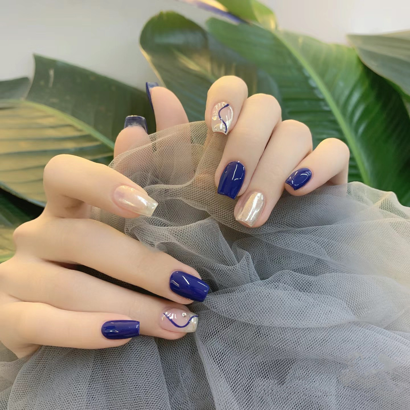 手作穿戴甲显白高级感夏日多巴胺克莱因蓝美甲贴片成品孕妇甲,彩妆/香水/美妆工具,美甲工具,淘宝优惠券,粉丝福利购,淘宝优惠卷