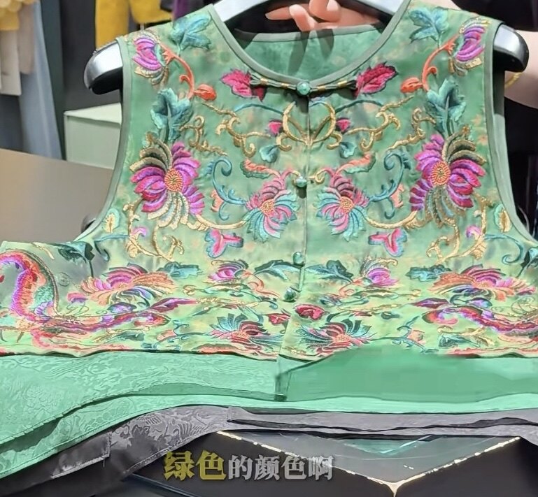 价格私信2026新款新中式正品实体同款真丝刺绣香云纱上衣马甲莨稠