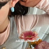 JolieJuly韩国代购 巨推荐 超级显白奶油天蓝色色彩搭配环形耳环