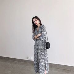 Niche design French dress women's 2021 summer large women's dress western style age reducing slim waist skirt