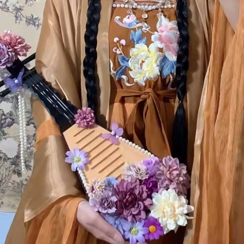 新款汉服宫廷花朵琵琶飘带唯美