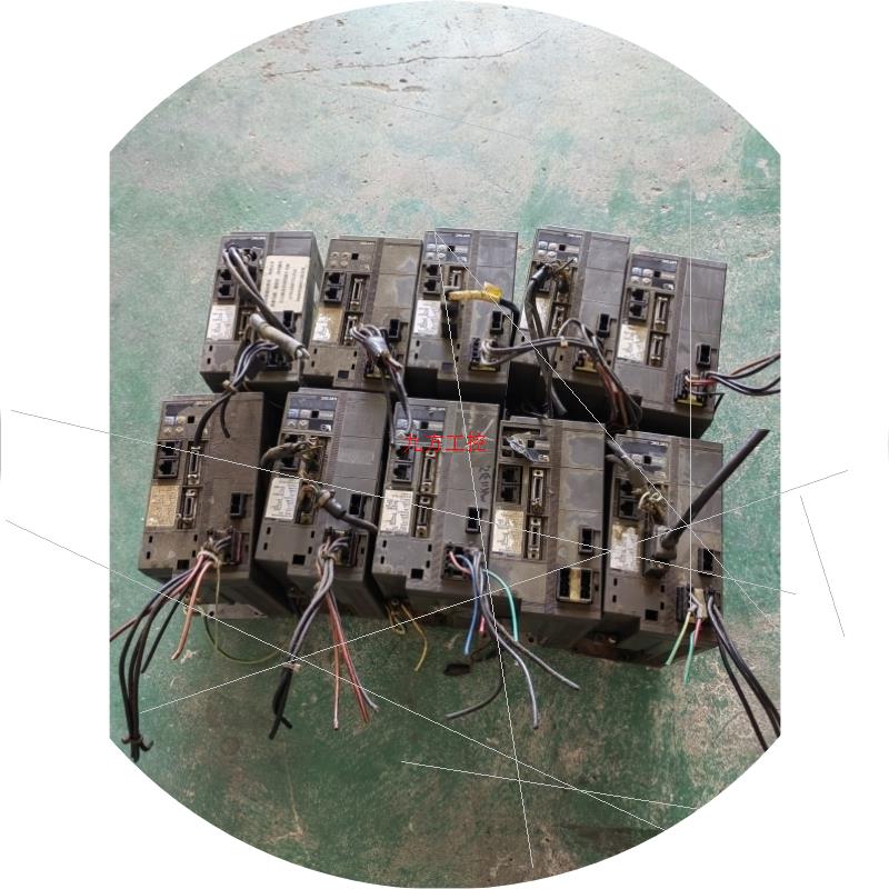 议价富士伺服驱动器 RYC751C3-VVT2 750W三台,R