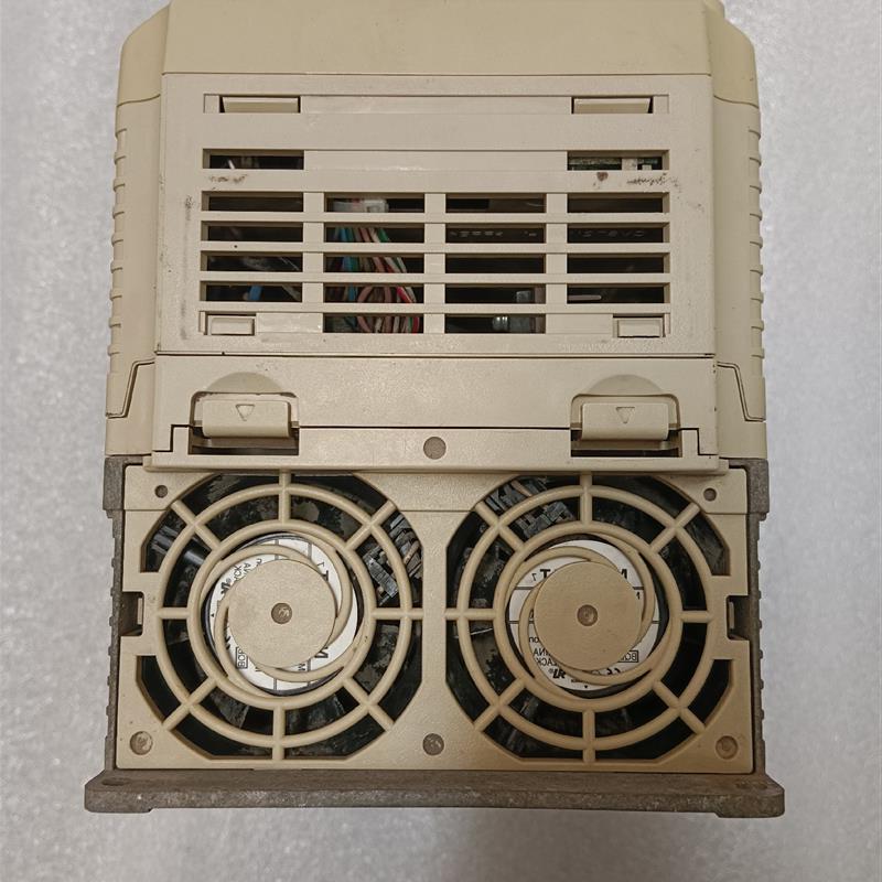 议价《议价》安川变频器CIMR-AB4A0018FAA,5.5KW 38
