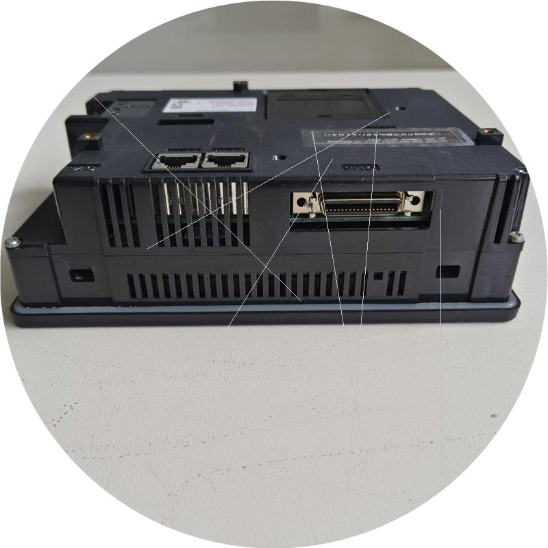 议价富士触摸屏 V606iM10M通电功能正常 成色漂亮 实物适用