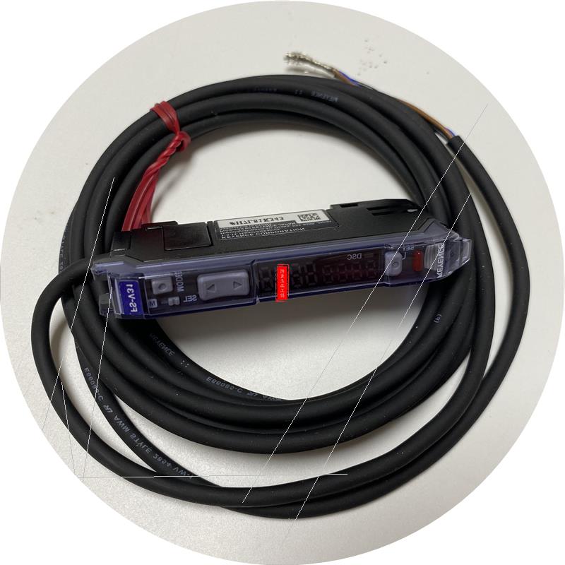 议价 FS-V31 FS-V31CP FS-V21RP 光纤放大器 FS-V32C FS-V3