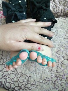 婴儿幼儿童成人脚趾脚趾重叠防磨脚部拇外翻分趾器